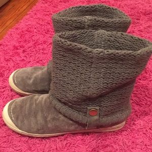 Simple Knit Booties